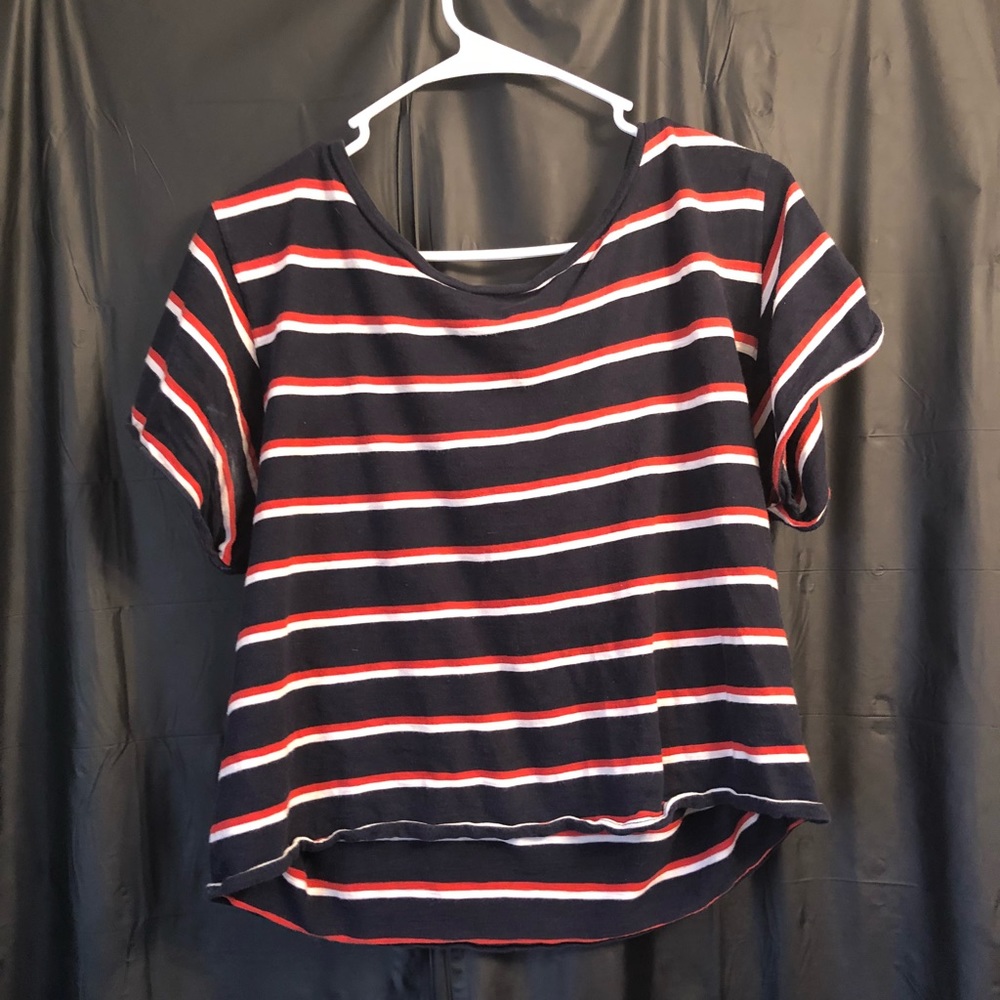 Cute cropped striped shirt